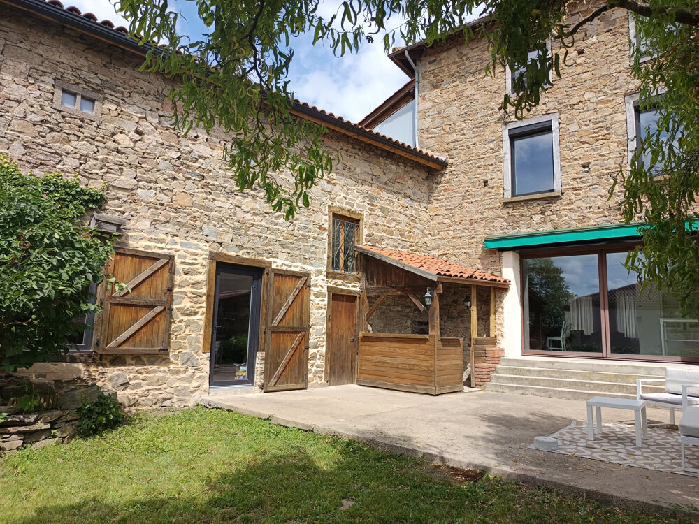 Vente Maison Maison de village climatisée  au cœur des Monts du Lyonnais Grezieu le marche