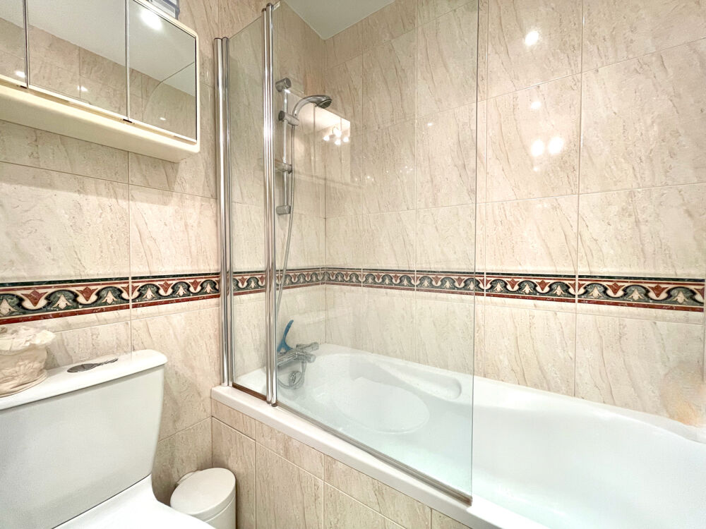 � vendre  Appartement Divonne-les-Bains (01220)