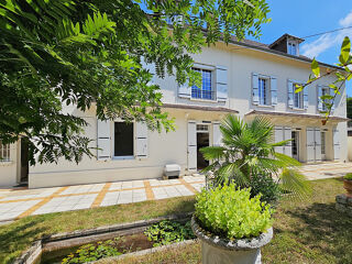  Maison � vendre 8 pi�ces 205 m�