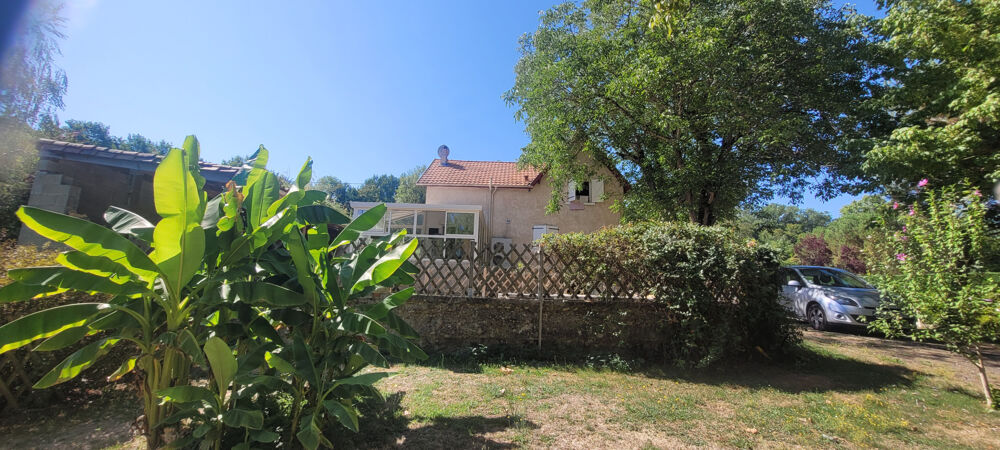 Vente Maison Dordogne - Maison familiale lumineuse de 130 m2 (DPE B) à Saint-Méard-de-Drône - 4 chambres, véranda et parc c St meard de drone