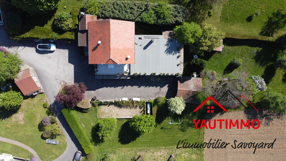 Propriété rare à fort potentiel à Lucinges 366 m2 habitables sur 2 000 m2 de terrain