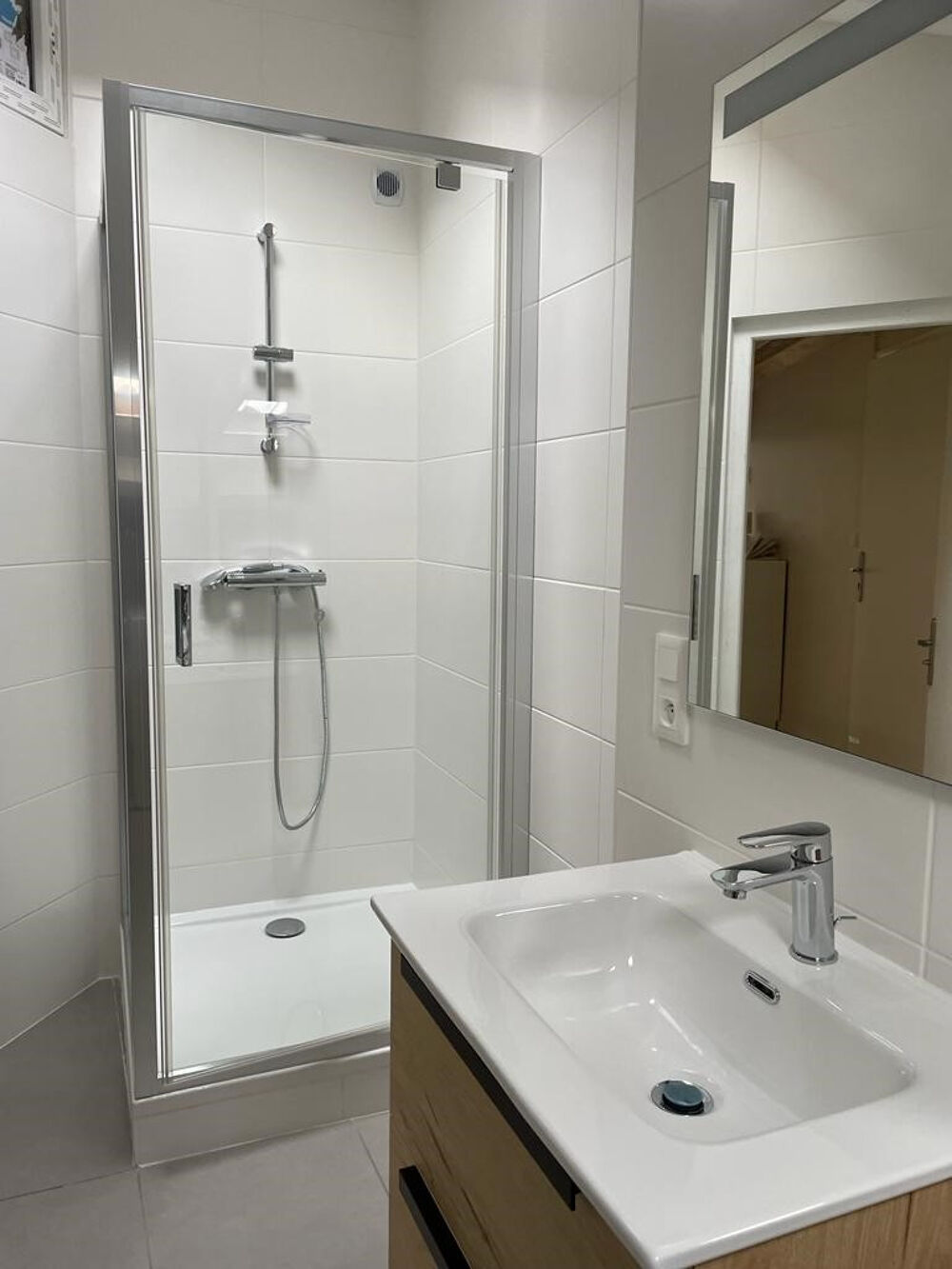 Location Colocation COLOCATION dans APPARTEMENT meublé 4 pièces avec climatisation - 84m2 - Villeurbanne Villeurbanne