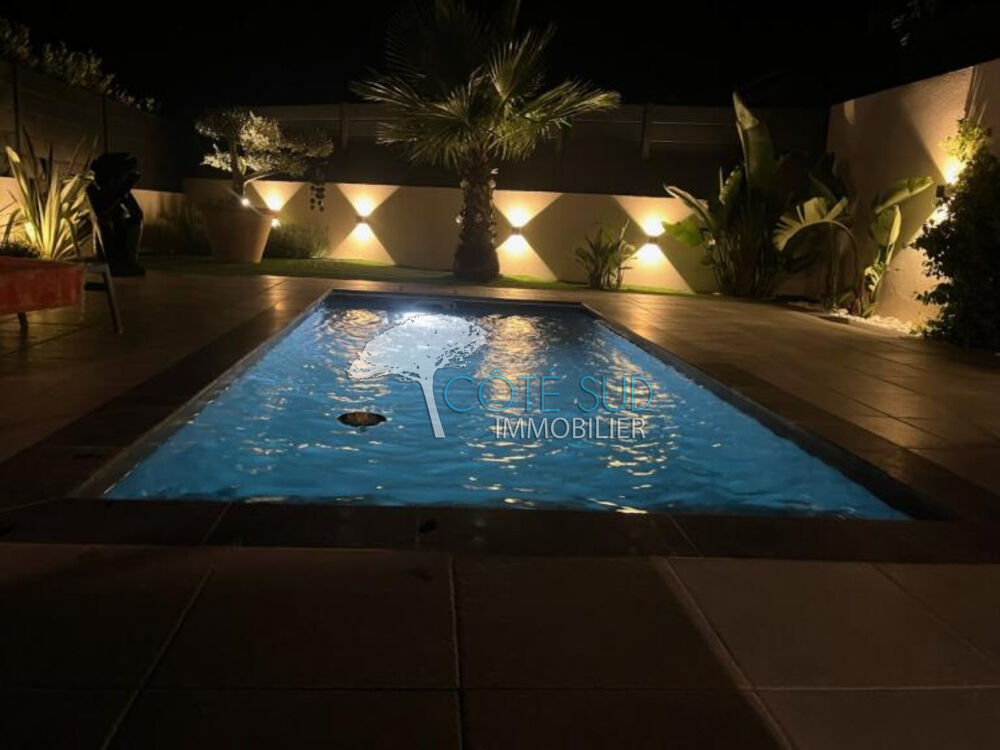 Maison 5 pièces 3 chambres avec piscine et garage, à deux pas de Lorgues...