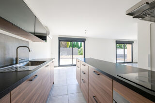 Vente Appartement APPARTEMENT T3 DE 75 M2 AVEC JARDIN Les pennes mirabeau