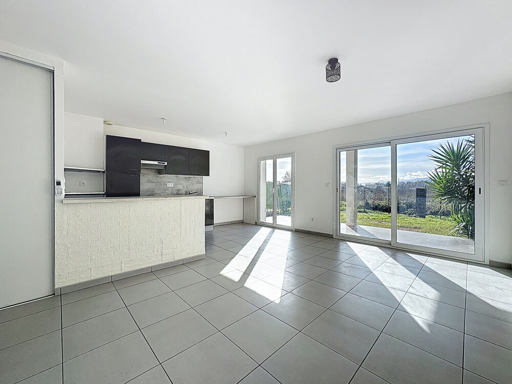 Duplex T3 avec jardin privatif - 2 parkings - Proche des plages 249 000 €