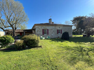  Maison  vendre 8 pices 220 m