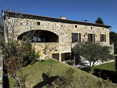  Maison Typique Ardchoise en Pierre avec 6 000 m2 de Terrain attenants Maison - 10 pice(s) - 240 m