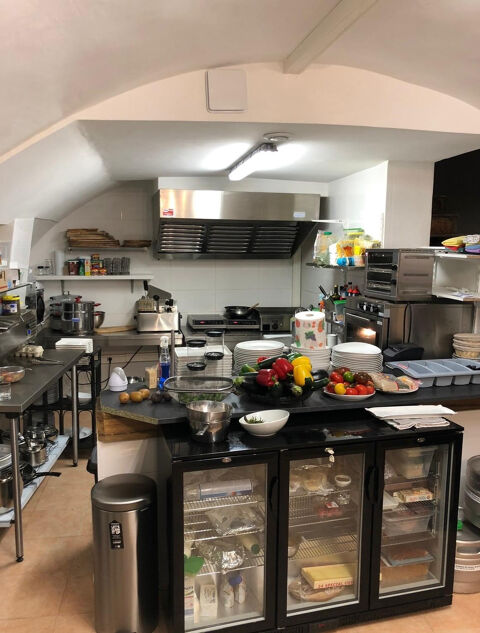   BAISSE DE PRIX, Vente fonds de commerce bar restaurant Montpellier Ecusson 