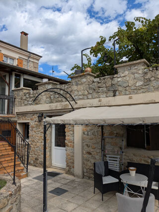 Maison à vendre 15 + pièces 560 m²