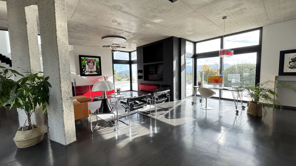 Vente Maison Magnifique villa de 287,65 m2 avec piscine sur 2750 m2 de terrain Cellieu