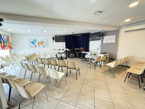 &Agrave; louer   Murs commerciaux r&eacute;nov&eacute;s de 120 m2    Perpignan 1200 66000 Perpignan