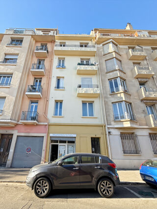 Immeuble  vendre 349 m