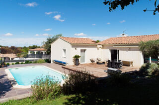  Maison à vendre 5 pièces 210 m² Les pennes mirabeau