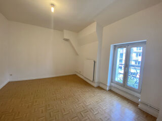  Appartement à louer 2 pièces 46 m²