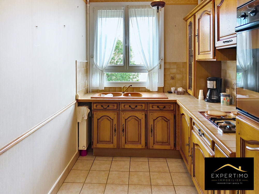 Appartement 4 pièces 76,55 m2 avec balcon, cave et parking dans une résidence sécurisée