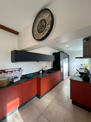  Maison  vendre 5 pices 221 m