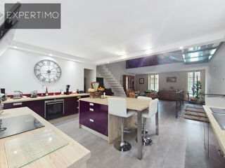  Maison à vendre 10 pièces 278 m²