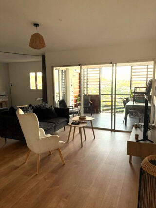  Duplex/triplex � vendre 4 pi�ces 79 m� St gilles les bains