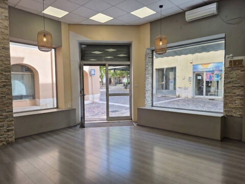   SUPERBE LOCAL PROFESSIONNEL DE 76 M2 + RESERVE 
