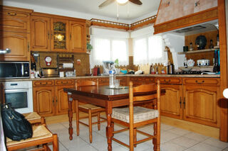  Maison � vendre 10 pi�ces 240 m�