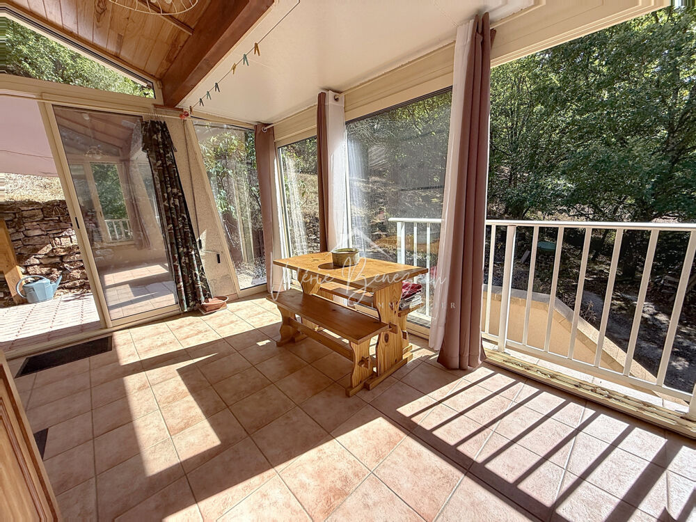Villa T2 au calme sans vis à vis avec 3 500 m2 terrain !