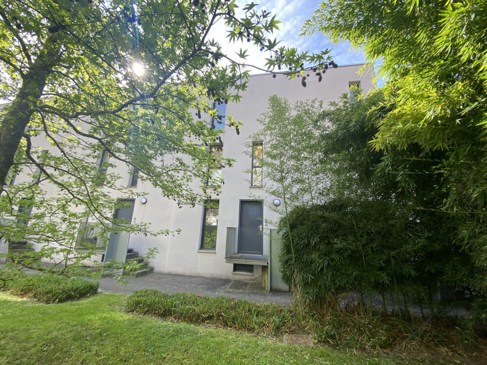 Location Maison Maison atypique en plein centre de Roubaix, 4 chambres, 2 garages Roubaix