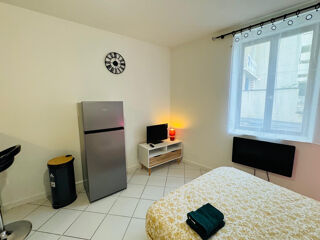  Appartement à louer 1 pièce 23 m²