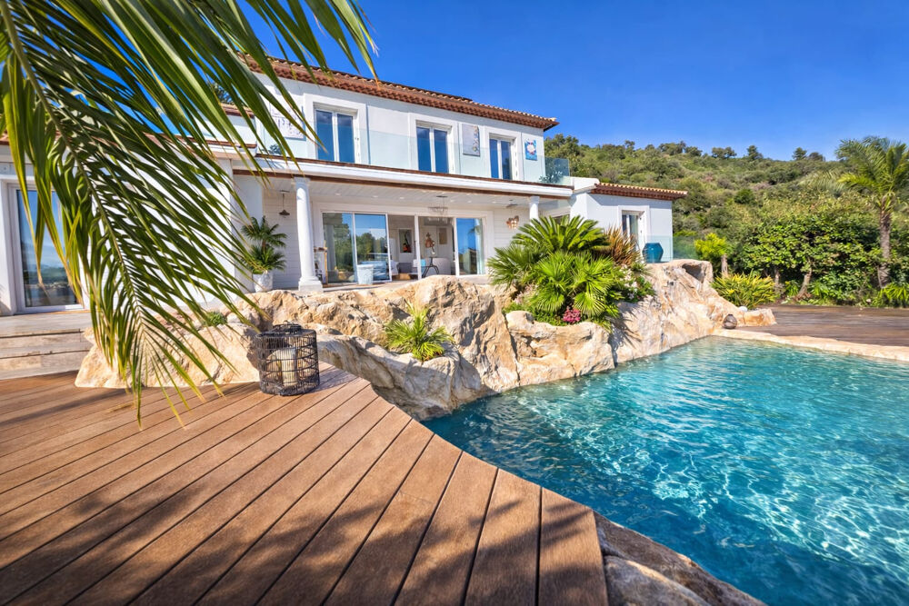 � vendre  Maison Hy�res (83400)