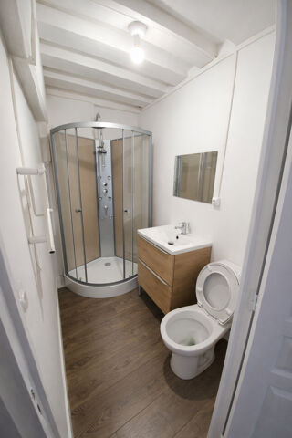  Immeuble à vendre 12 pièces 140 m²