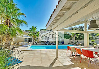  Propriété/château à vendre 9 pièces 330 m²