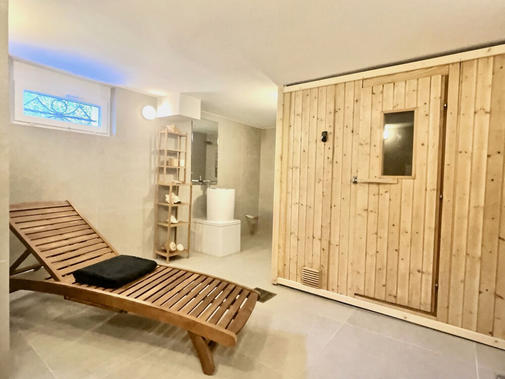 à vendre  Maison Divonne-les-Bains (01220)
