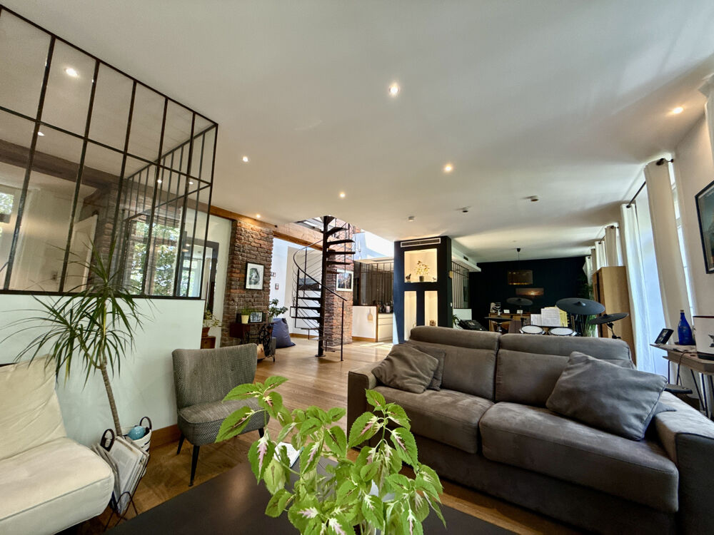Vente Appartement DUPLEX CENTRE VILLE 284m2 TERRASSE ET GARAGE St etienne