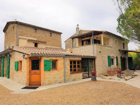   Jolie maison de 283 m2 surface totale avec gite, piscine chauff�e et pool-house 41 m2 sur 4.387 m2 de terrain Maison - 7 pi�ce(s) - 283 m�