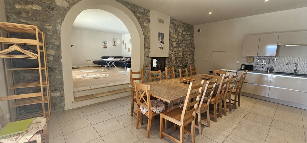 à vendre  Propriété/château Saint-Apollinaire (05160)