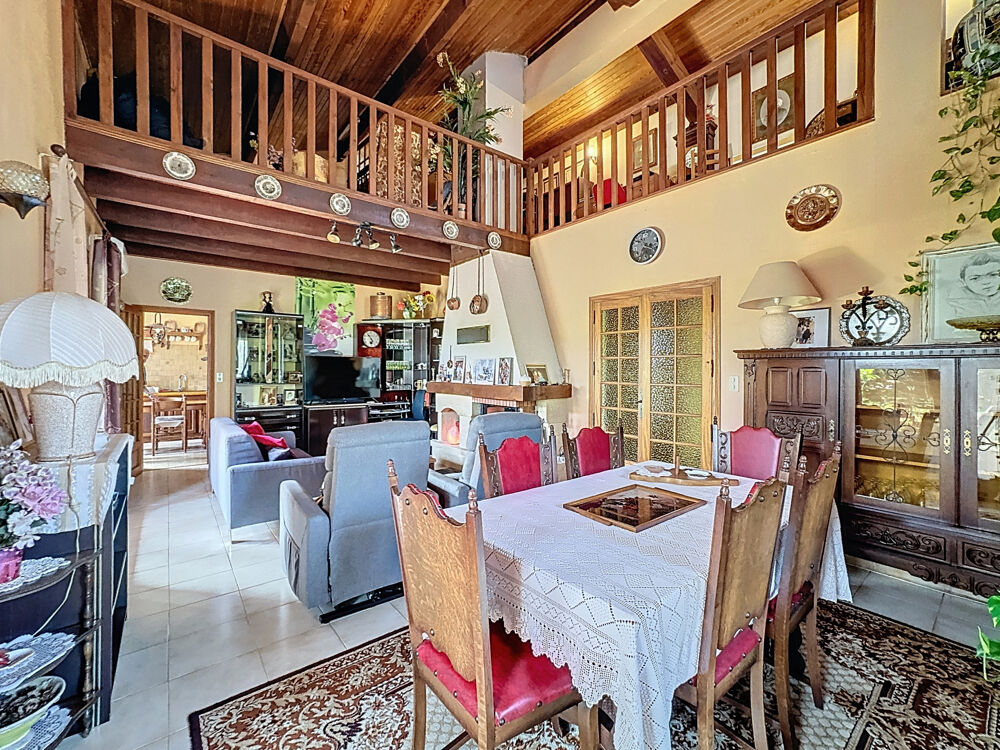 Vente Maison Maison PRUNELLI-DI-FIUMORBO: 5 pièces-140 m2 + Terrain 1450 m2 Prunelli di fiumorbo