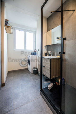  Appartement � vendre 4 pi�ces 83 m�