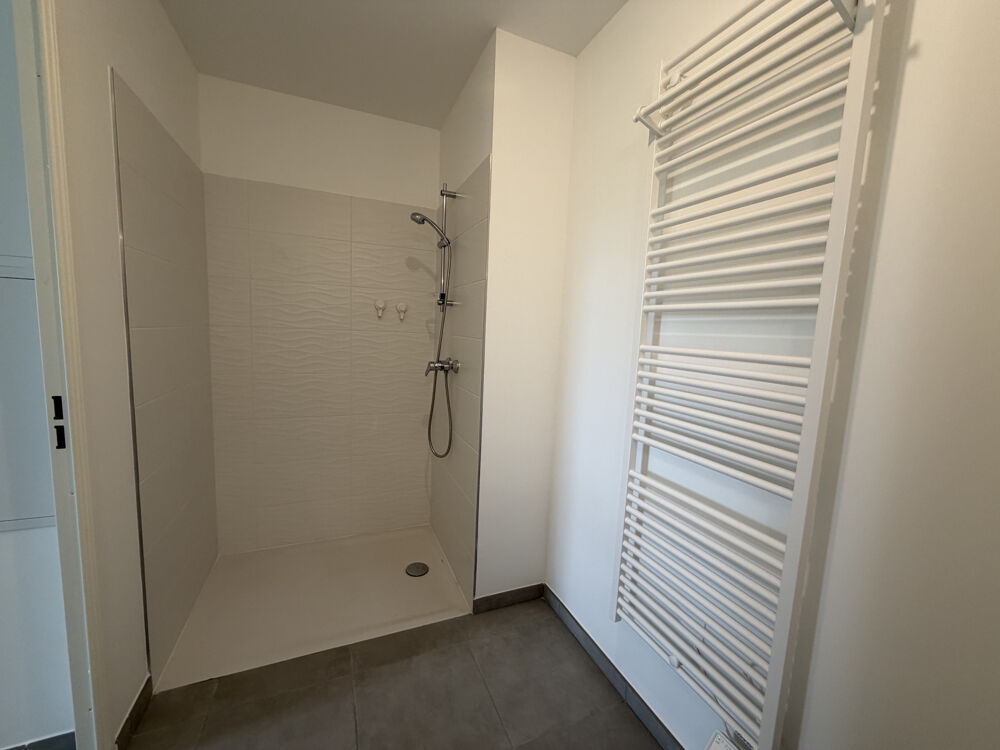 Location Appartement SAINT ETIENNE BEAU STUDIO NEUF A LOUER St etienne