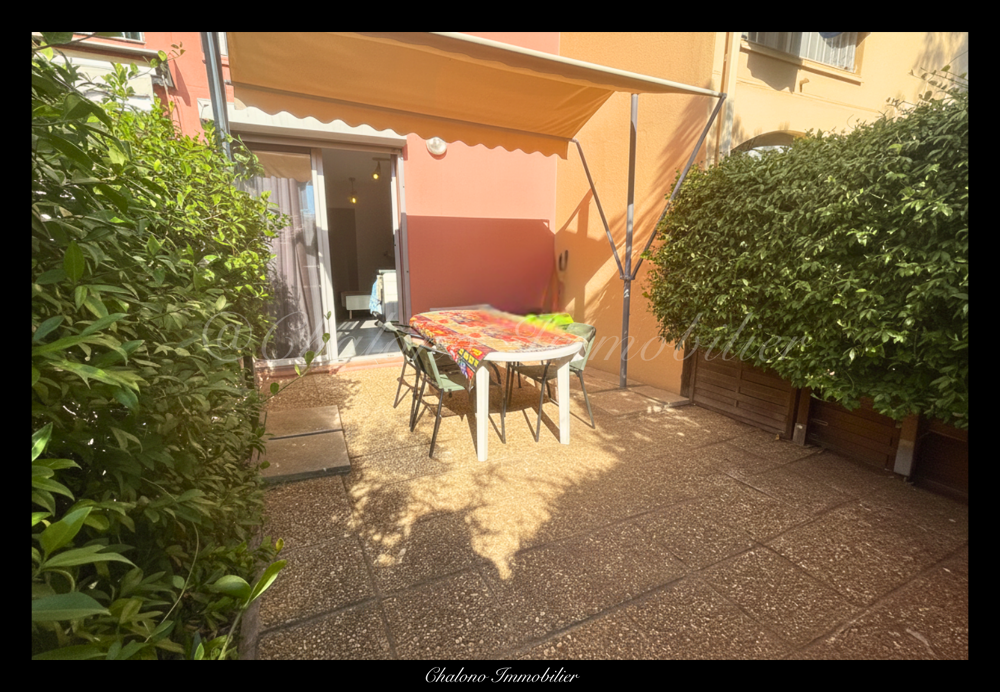 DEPT 34 - LE CAP DAGDE - STUDIO-CABINE. RDC - JARDINET 20 M2 - PARKING - CALME ET PROCHE CENTRE-PORT