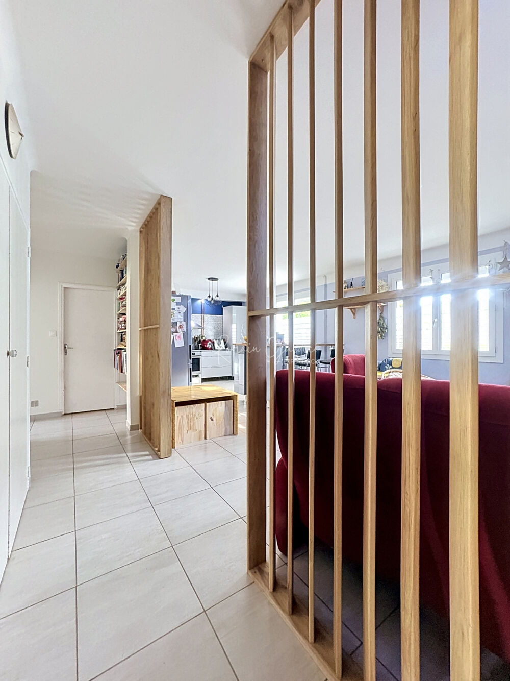 APPARTEMENT F5 103 M2 AVEC GARAGE ET JARDIN DE 205 M2