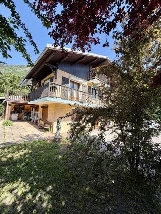  Maison à vendre 12 pièces 208 m²