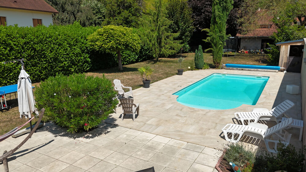 Vente Maison EN EXCLUSIVITÉ   MAISON FAMILIALE AVEC PISCINE À PONCIN Poncin