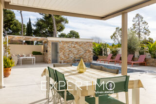  Maison  vendre 9 pices 230 m