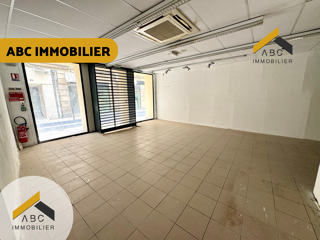  Immeuble à vendre 670 m²