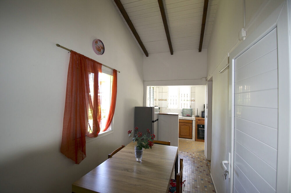 Location Maison Belle maison T3 meublée climatisée sur les hauteurs de 3 rivières Trois rivieres
