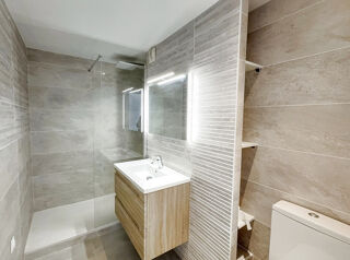  Appartement  vendre 2 pices 54 m