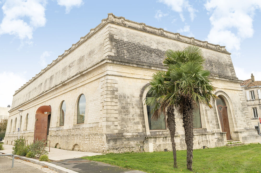 Vente Immeuble � vendre 3023750 � � Rochefort (17) : immeuble de 2000m2 Rochefort