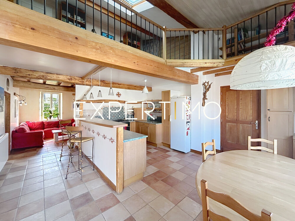 Vente Maison Ayguesvives, maison 8 pi�ces, 240 m2 env. avec piscine, garage attenant et d�pendances sise sur une parcelle d Ayguesvives