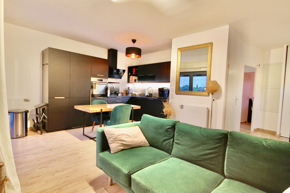 Vente Appartement Bessancourt, superbe 3 pièces terrasse, 2 chambres, 2 parkings en sous-sol. Bessancourt