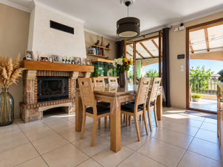 Vente Maison LES BEUGONS VILLA FAMILIALE AVEC PISCINE ET DEPENDANCE Marignane