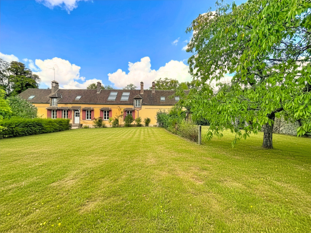 Vente Maison 28170 - MAILLEBOIS - MAISON DE VILLAGE A RENOVER - 184m2 - 5 CHAMBRES - POTENTIEL Maillebois